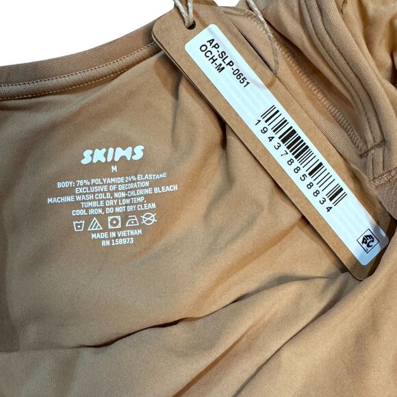 SKIMS Fits Everybody Slip Dress Tan Ochre M NWT Womens Shapewear Bodycon MSRP 68 - Picture 2 of 3